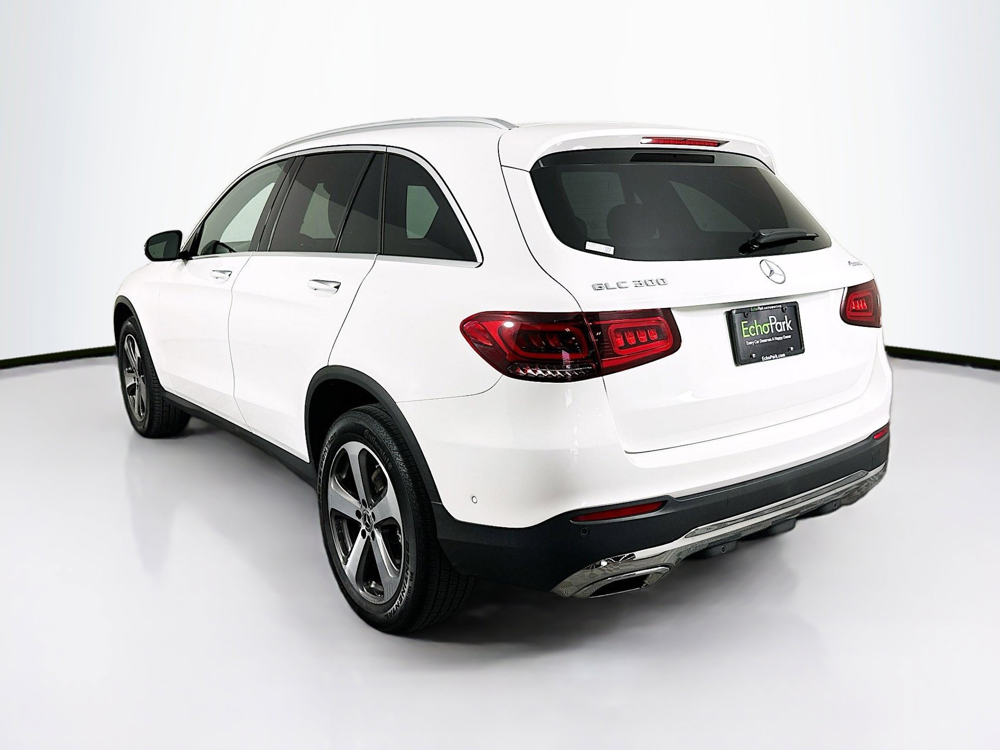 Used 2022 Mercedes-Benz GLC 300 4MATIC w/ Driver Assistance Package image 5