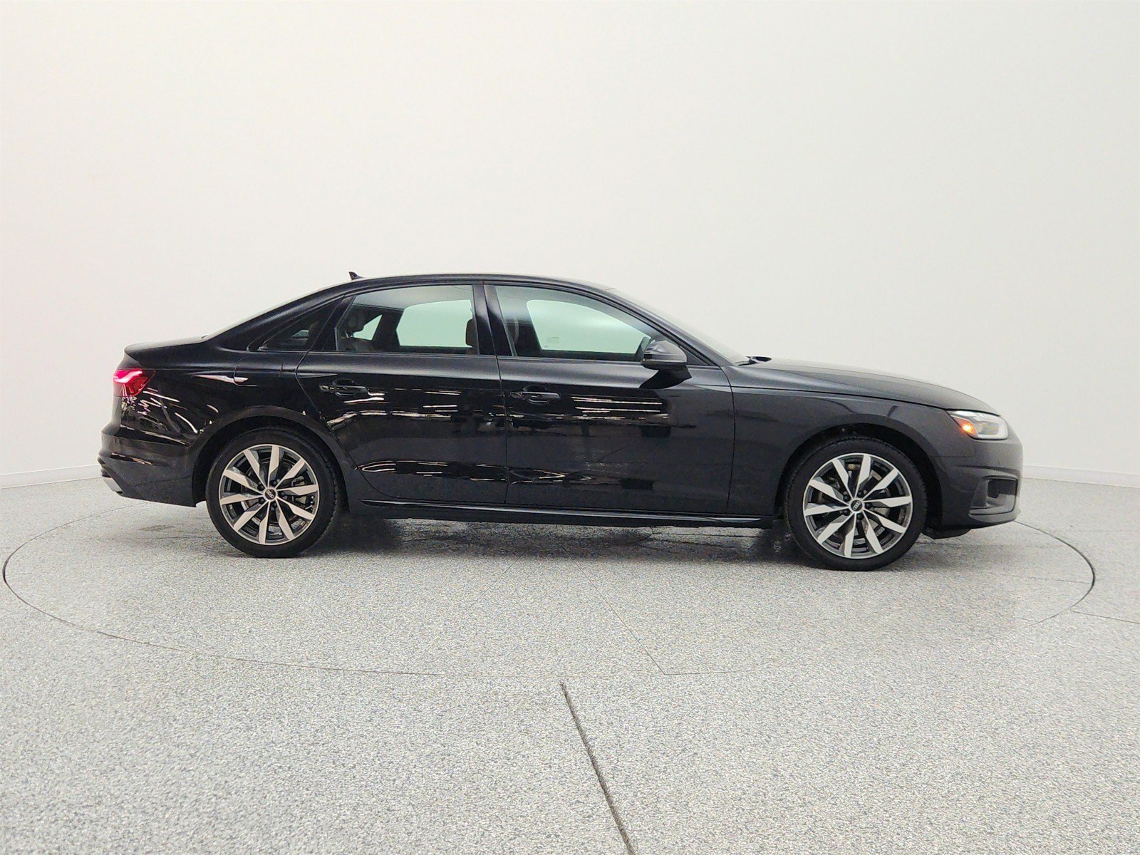 Used 2023 Audi A4 2.0T Premium Plus w/ Premium Plus Package AWD/4WD image 4
