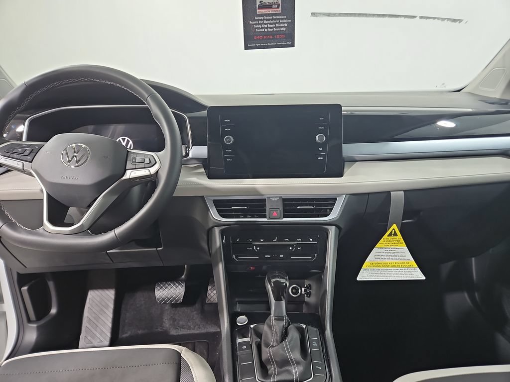 New 2026 Volkswagen Taos SE AWD/4WD image 17