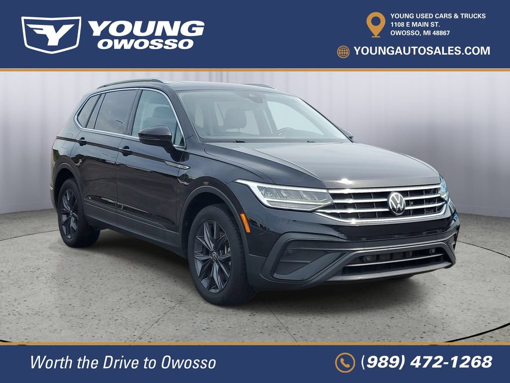 Used 2022 Volkswagen Tiguan SE w/ Panoramic Sunroof Package AWD/4WD image 2
