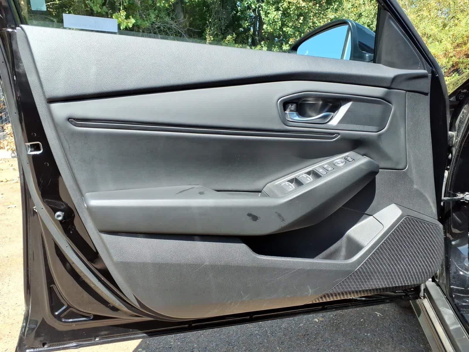 Used 2023 Honda Accord EX image 12