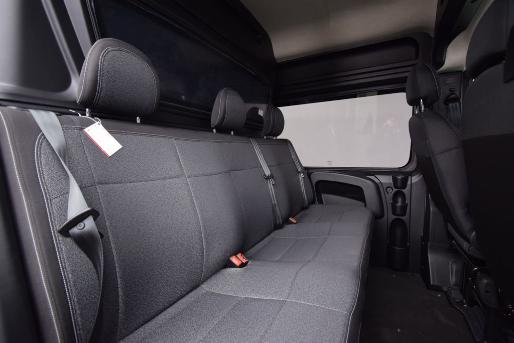 New 2026 RAM ProMaster 3500 w/ Crew Van Package FWD image 18