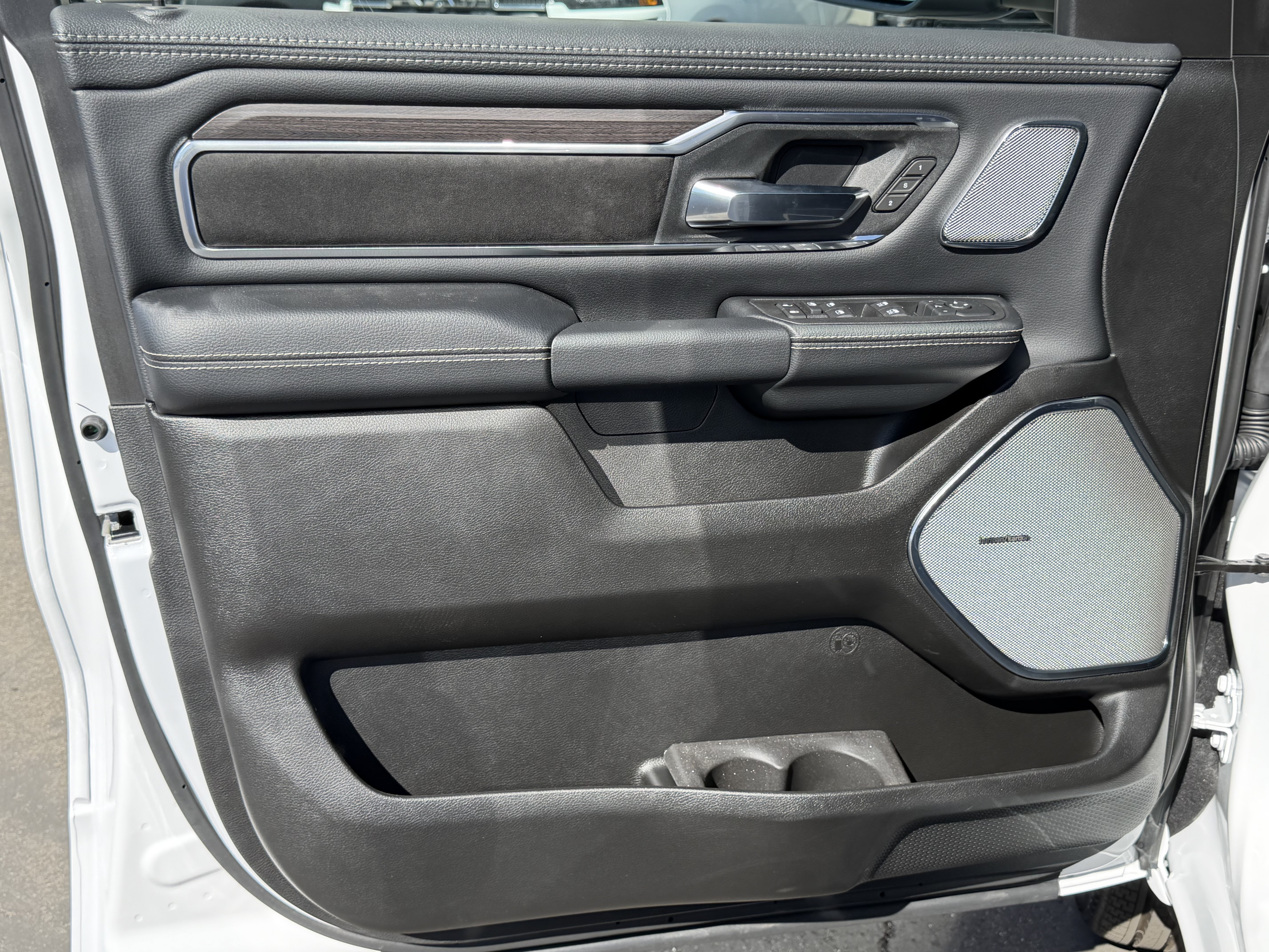 New 2026 RAM 1500 Laramie w/ Night Edition RWD image 18