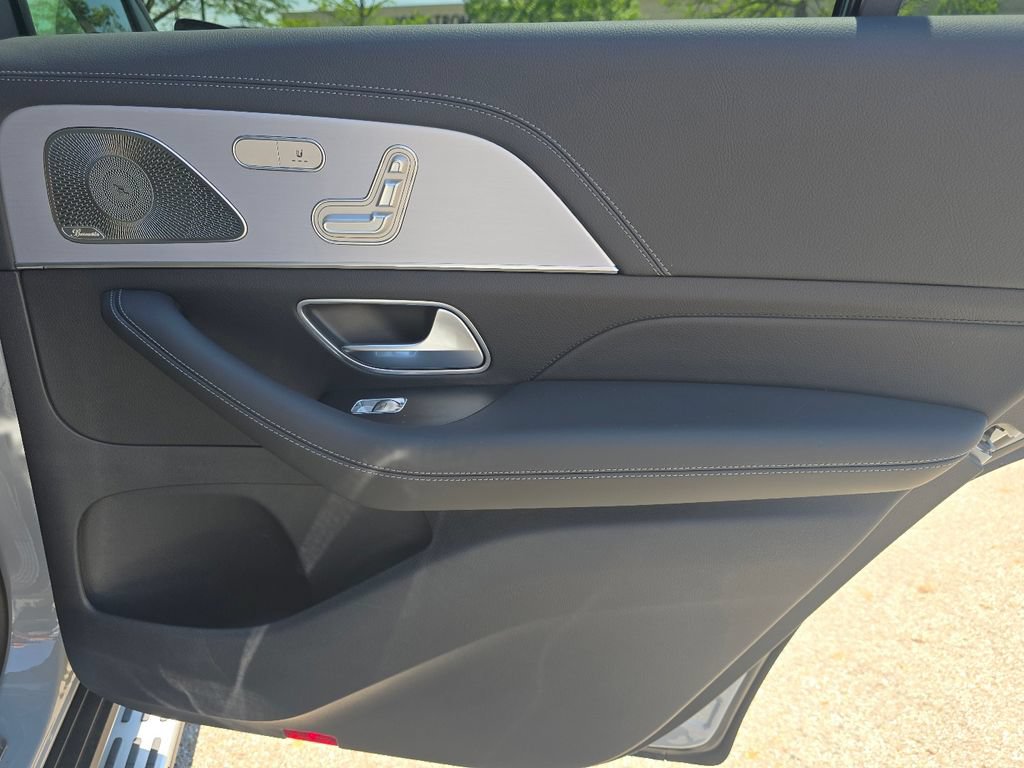New 2026 Mercedes-Benz GLS 450 4MATIC image 23