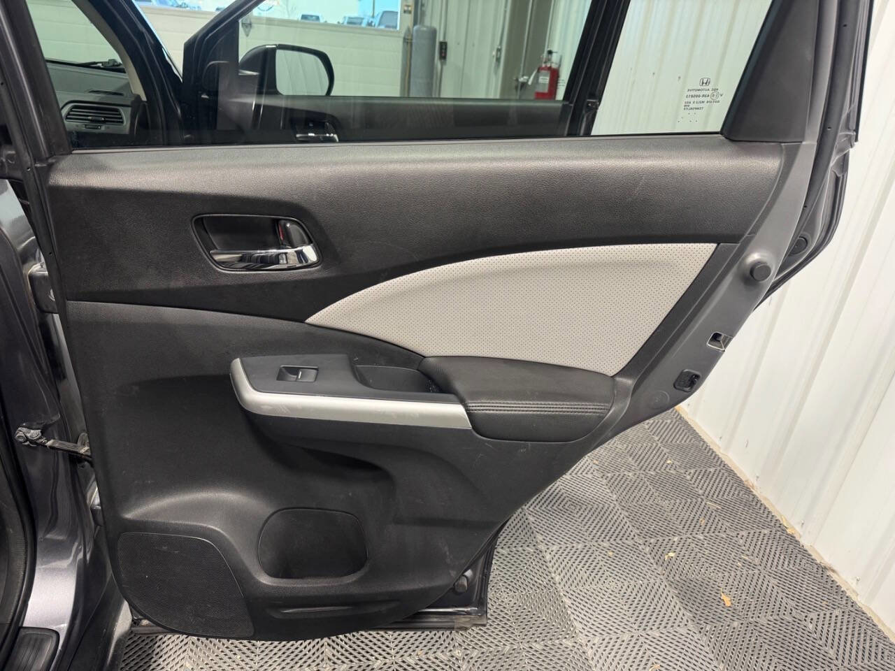 Used 2016 Honda CR-V EX-L image 25