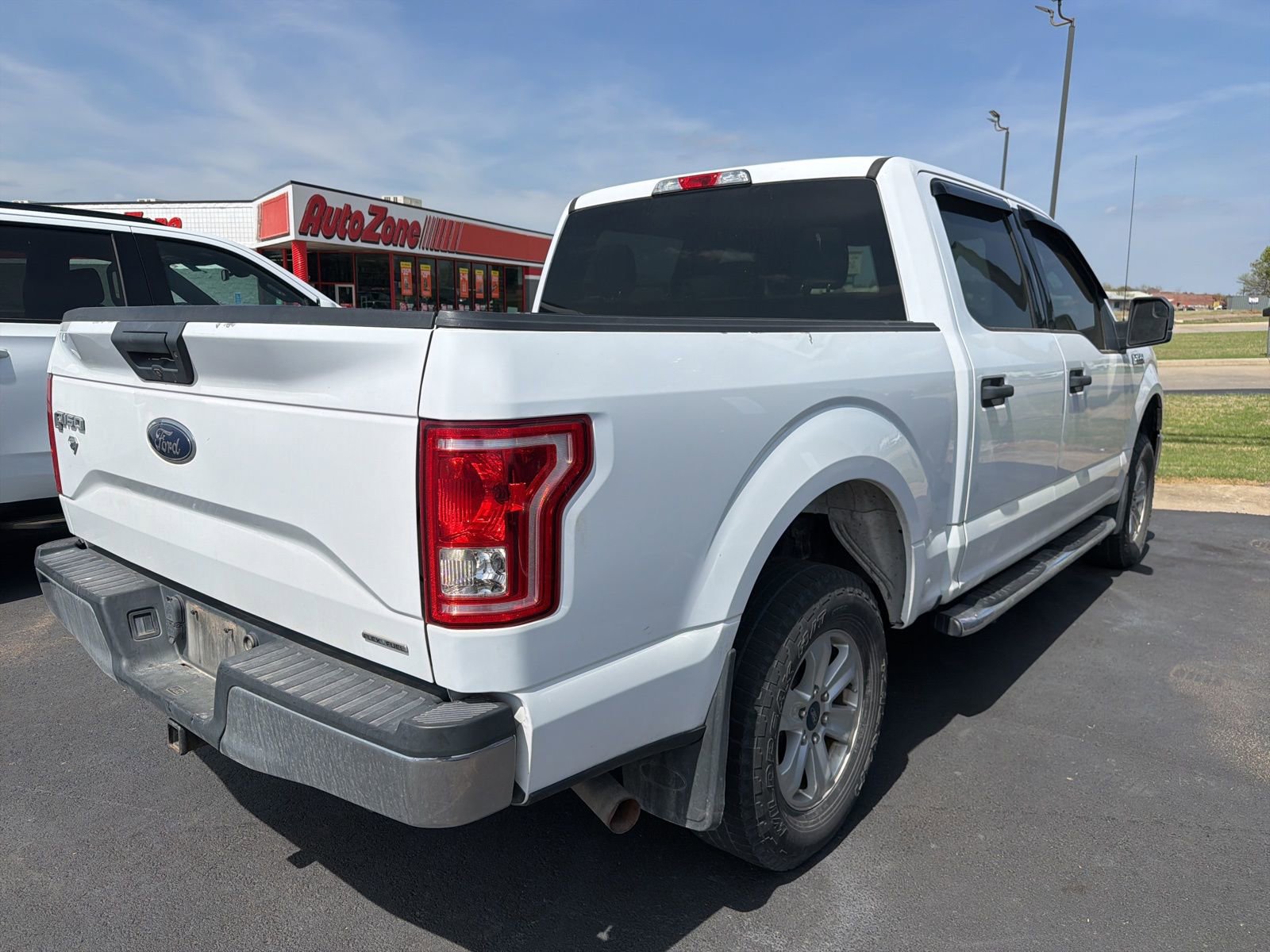 Used 2016 Ford F150 XLT w/ Trailer Tow Package image 4