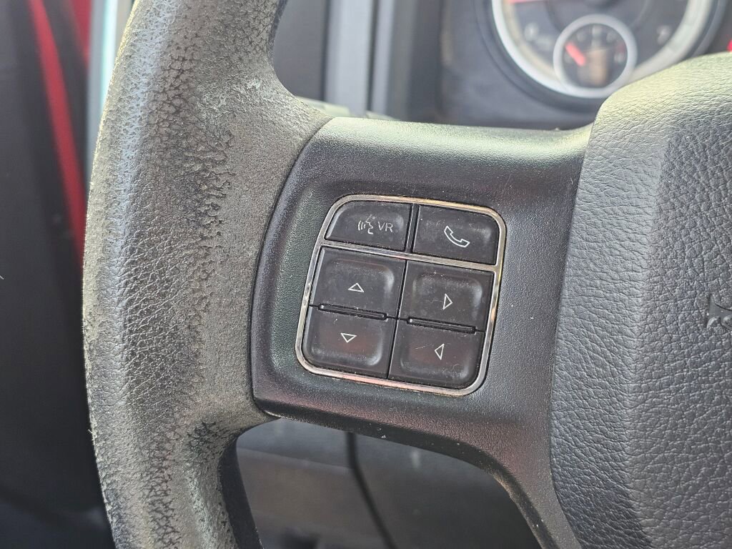 Used 2017 RAM 1500 Classic SLT image 33