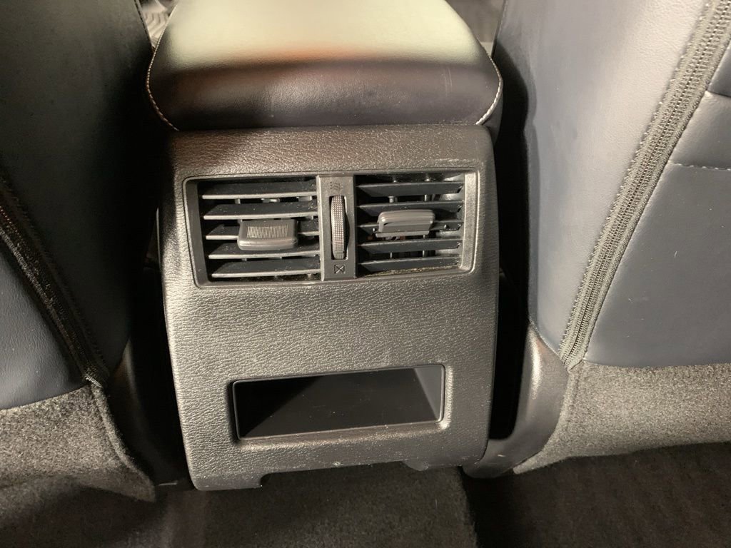 Used 2024 Mitsubishi Outlander SE image 33