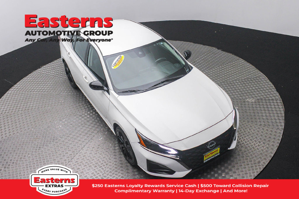 Used 2024 Nissan Altima 2.5 SR FWD image 4