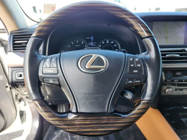 Used 2016 Lexus LS 460 L w/ Ultra Luxury Package image 30