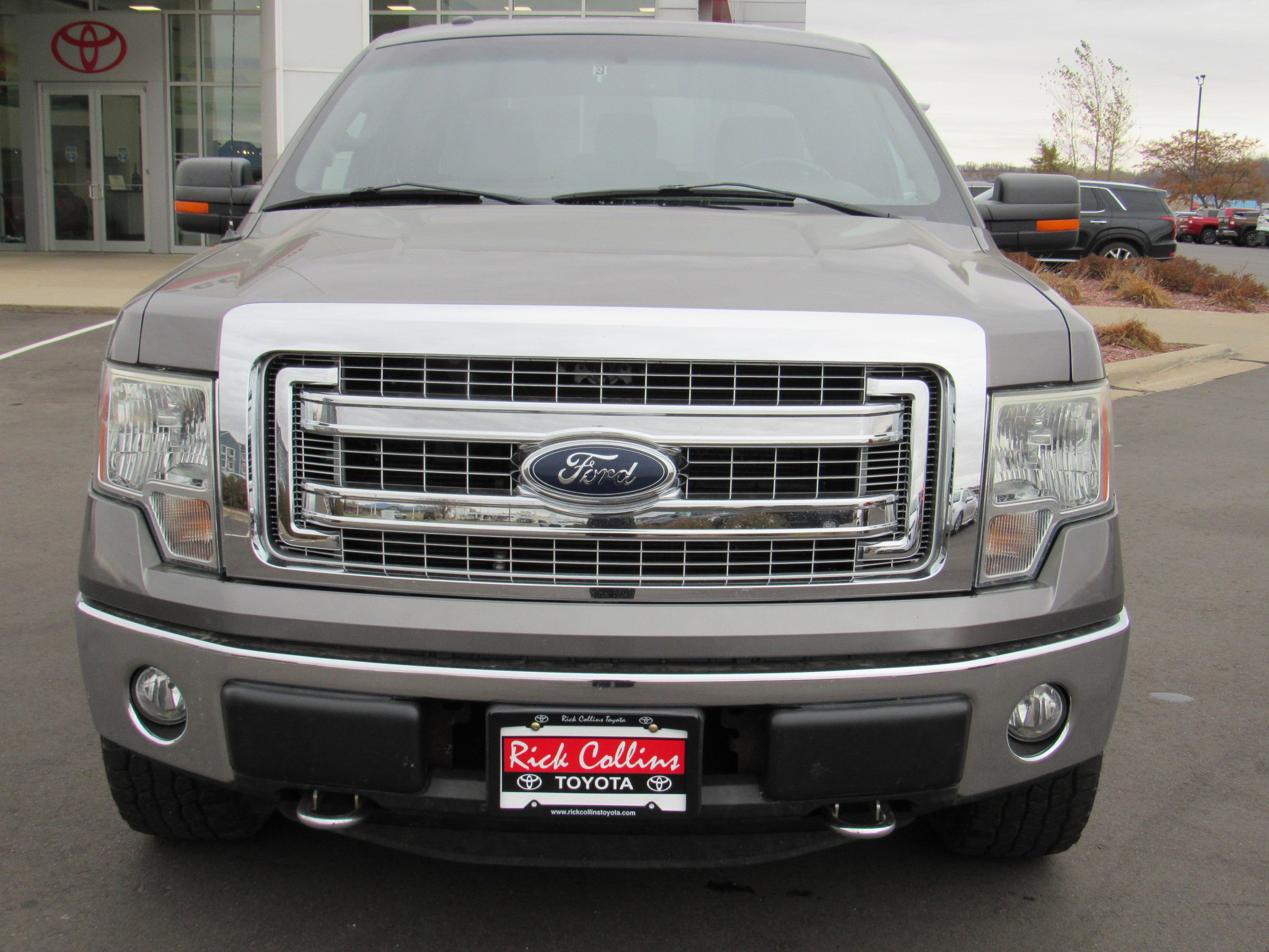 Used 2014 Ford F150 XLT w/ XLT Chrome Package image 3
