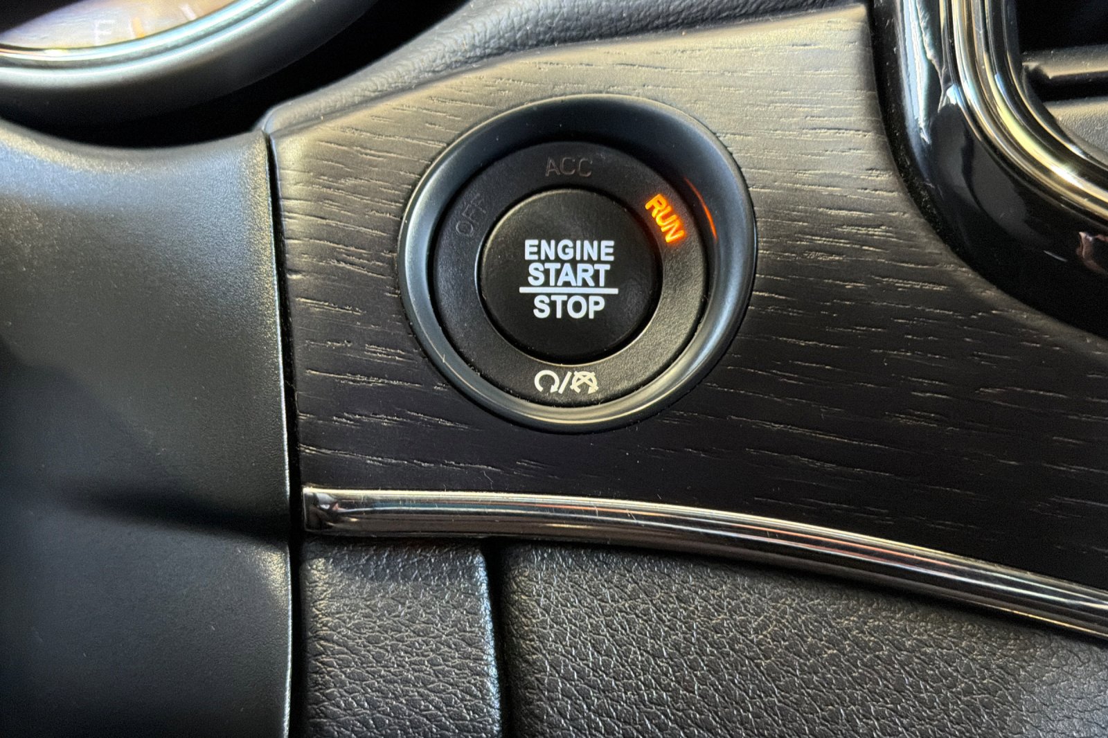 Used 2020 Jeep Grand Cherokee High Altitude AWD/4WD image 22