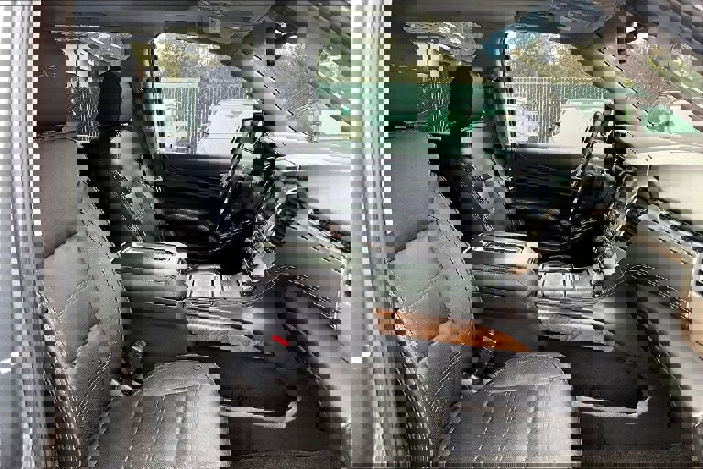 Used 2018 GMC Yukon Denali w/ Open Road Package image 6