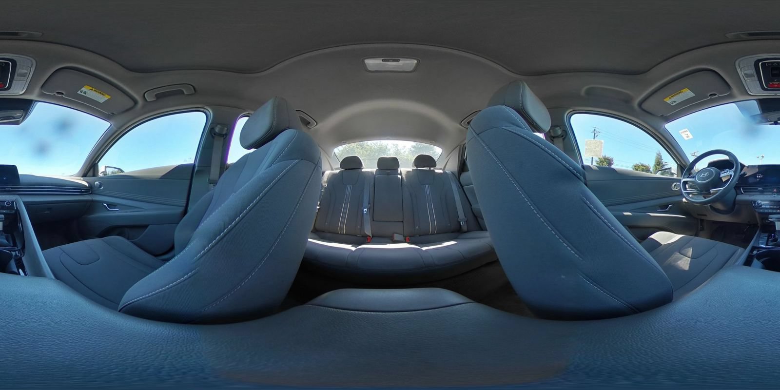 Used 2025 Hyundai Elantra SEL FWD image 43