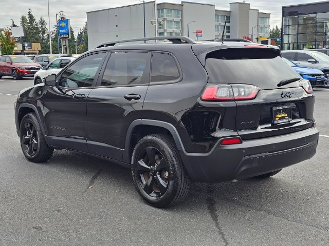 Used 2021 Jeep Cherokee Latitude Plus AWD/4WD image 3
