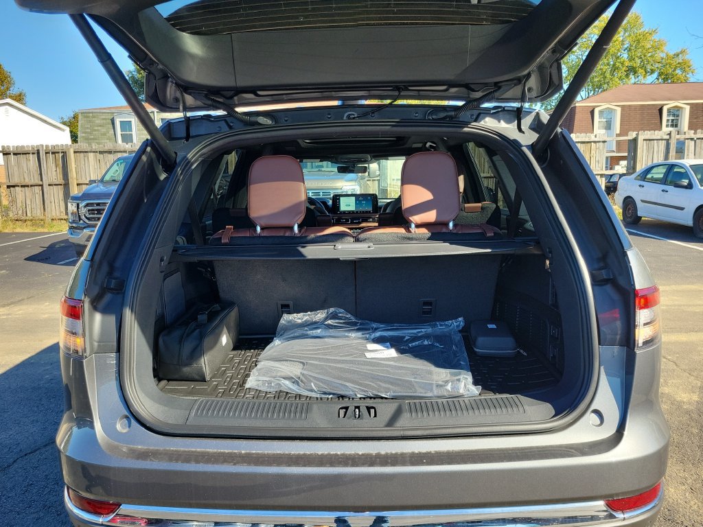 New 2027 Lincoln Aviator Reserve AWD/4WD image 10
