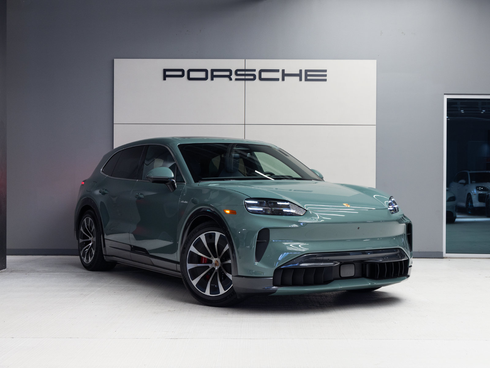 New 2026 Porsche Cayenne S AWD/4WD image 9