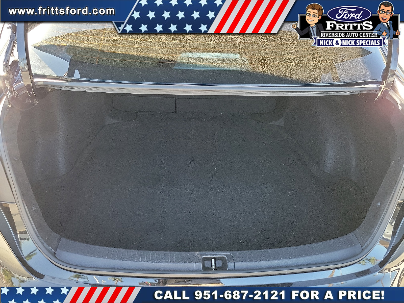 Used 2025 Toyota Corolla LE FWD image 17