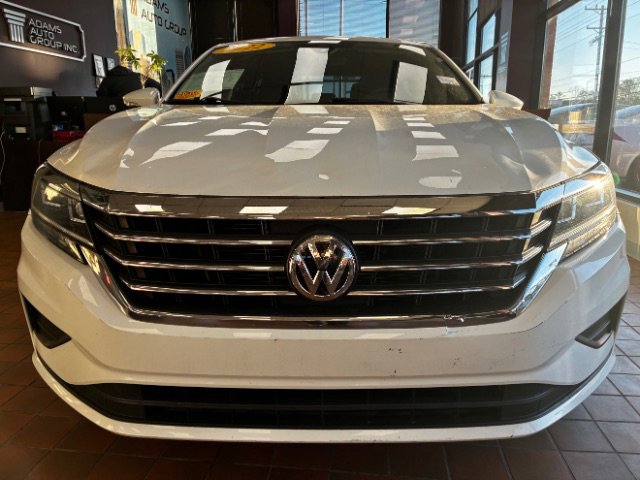 Used 2022 Volkswagen Passat 2.0T SE FWD image 4