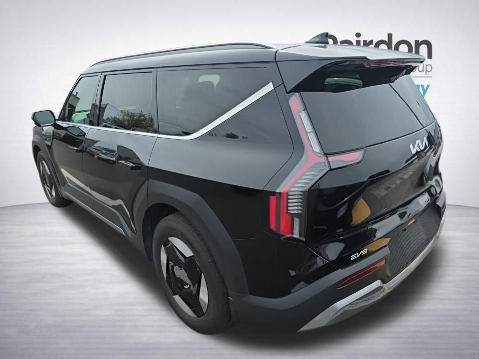 Certified 2024 Kia EV9 Wind AWD/4WD image 8