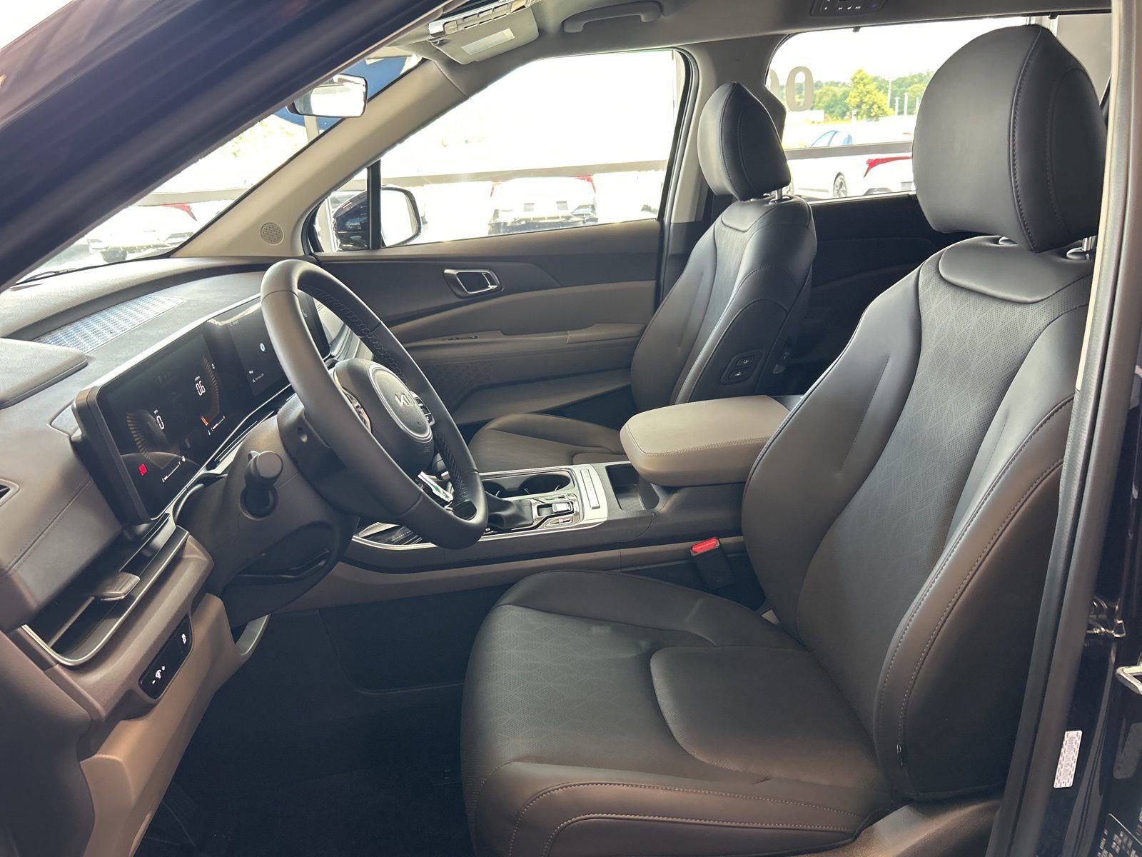 New 2026 Kia Carnival EX image 18