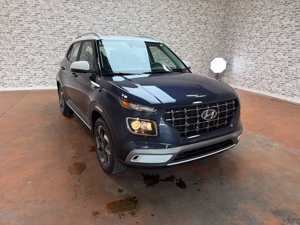 New 2026 Hyundai Venue SEL FWD image 1