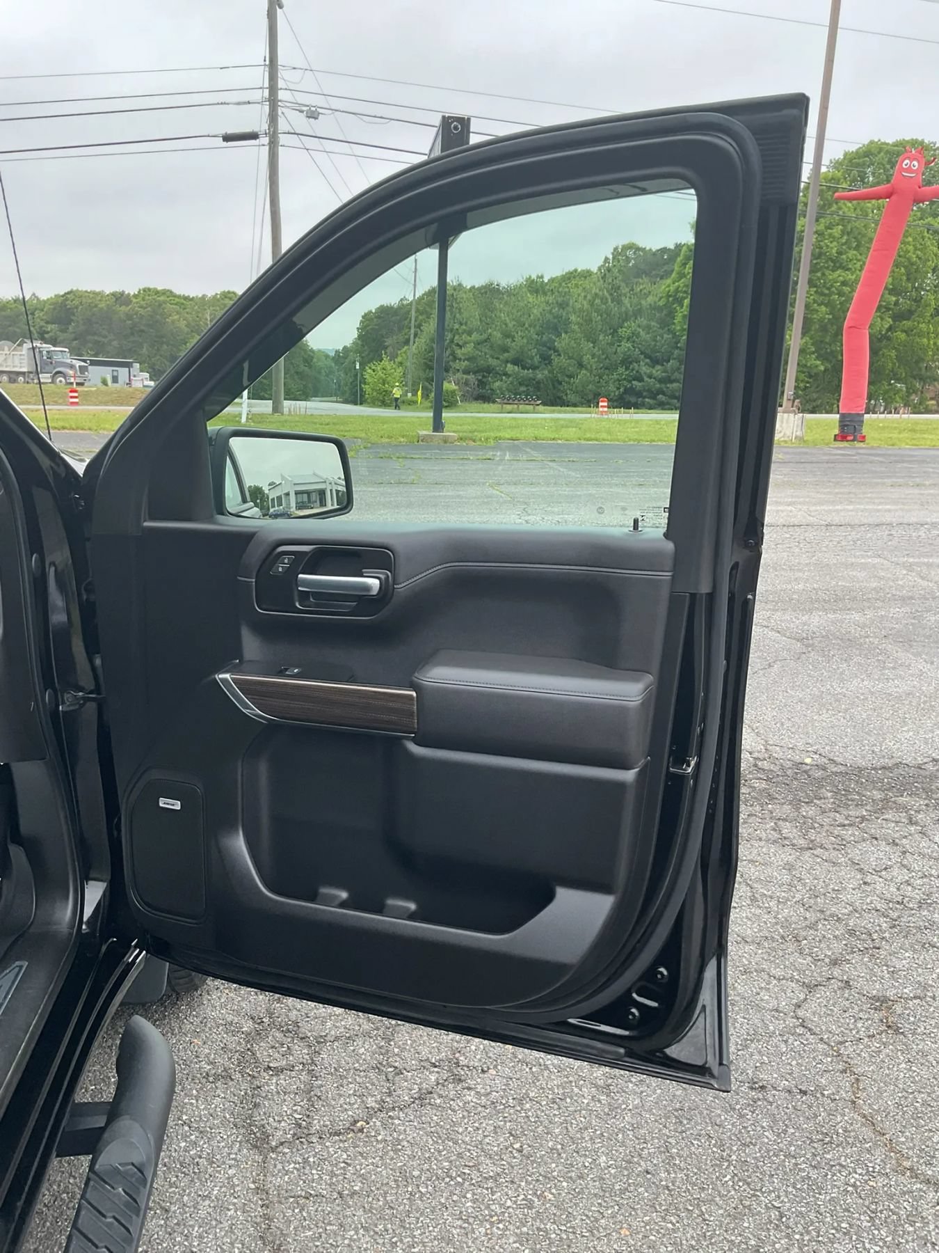 Used 2022 Chevrolet Silverado 1500 RST w/ Convenience Package II AWD/4WD image 38