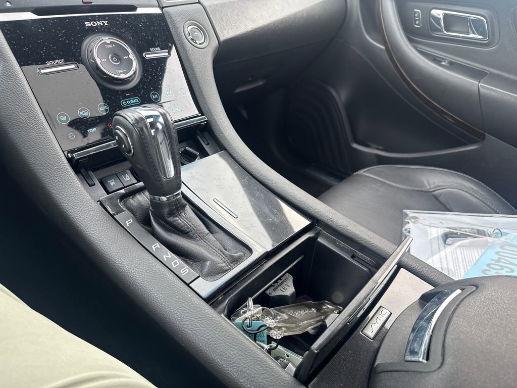 Used 2017 Ford Taurus Limited w/ Driver Assist Package AWD/4WD image 22