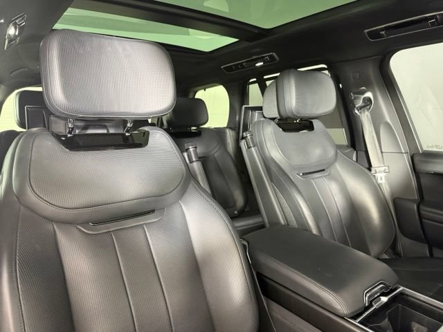 Certified 2023 Land Rover Range Rover SV AWD/4WD image 33