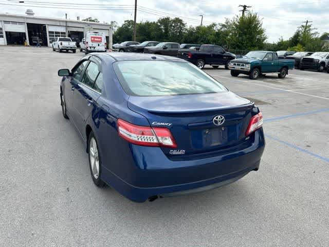 Used 2011 Toyota Camry SE w/ SE Extra-Value Pkg #1 FWD image 13