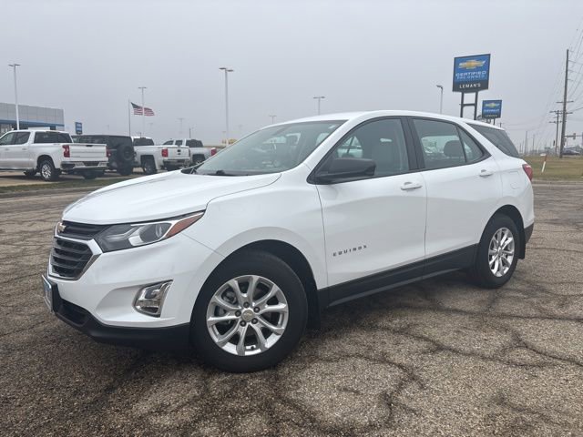 Used 2018 Chevrolet Equinox LS image 3