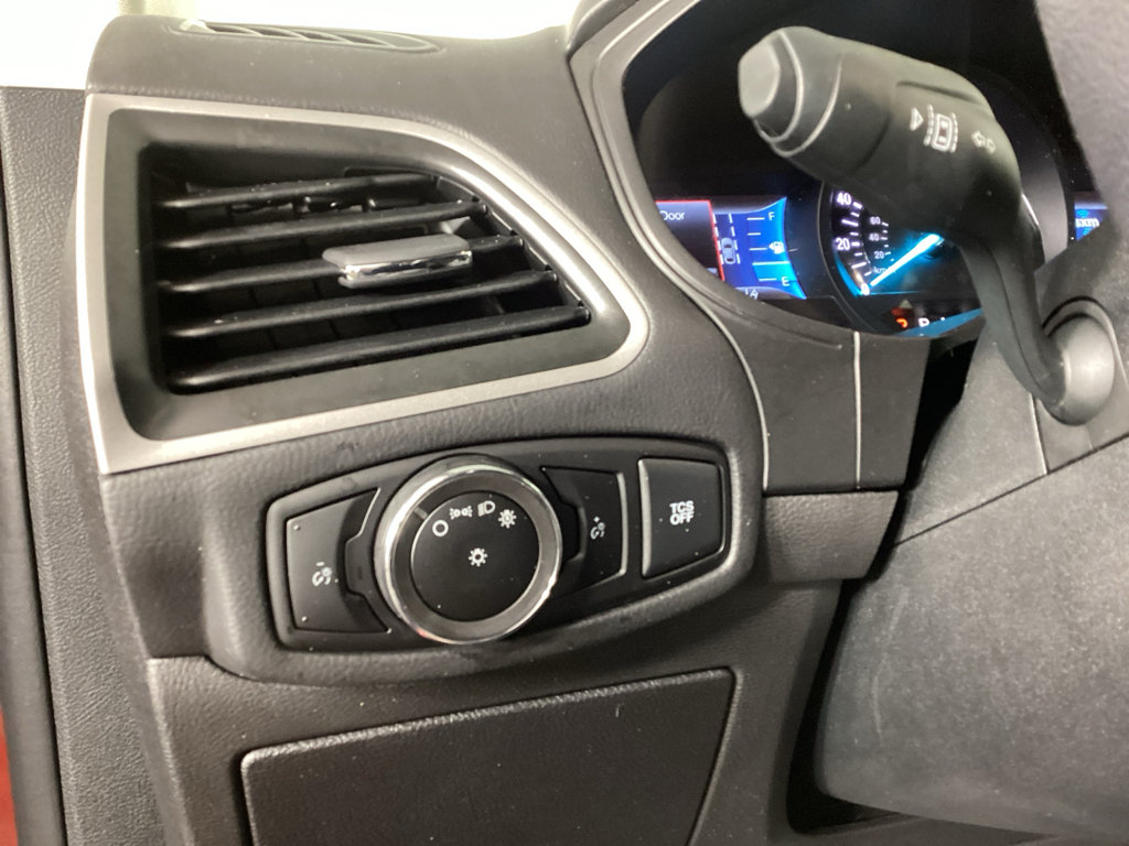Used 2024 Ford Edge SEL w/ Sport Appearance Package AWD/4WD image 24
