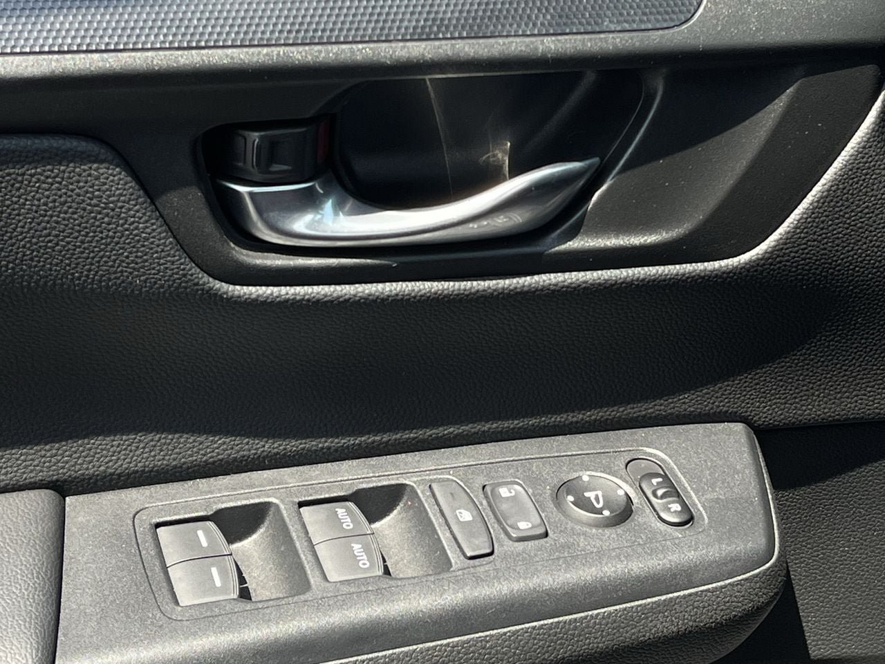 Used 2025 Honda CR-V Sport image 21