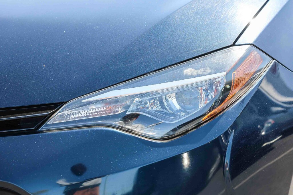 Used 2019 Toyota Corolla LE w/ Carpet Mat Package (TMS) FWD image 20