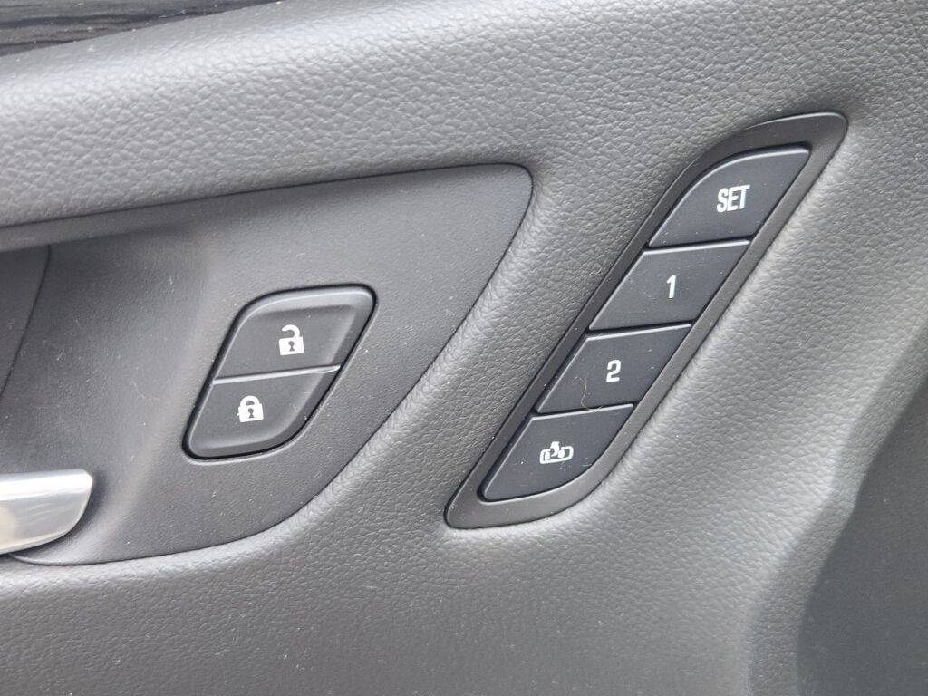 Used 2017 Buick Envision Essence image 24