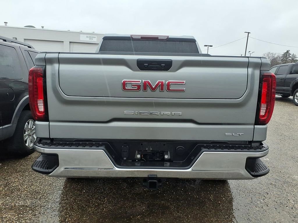 Used 2025 GMC Sierra 1500 SLT image 8