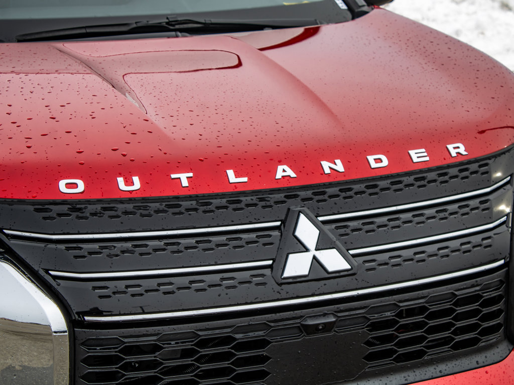 Used 2024 Mitsubishi Outlander SEL image 8