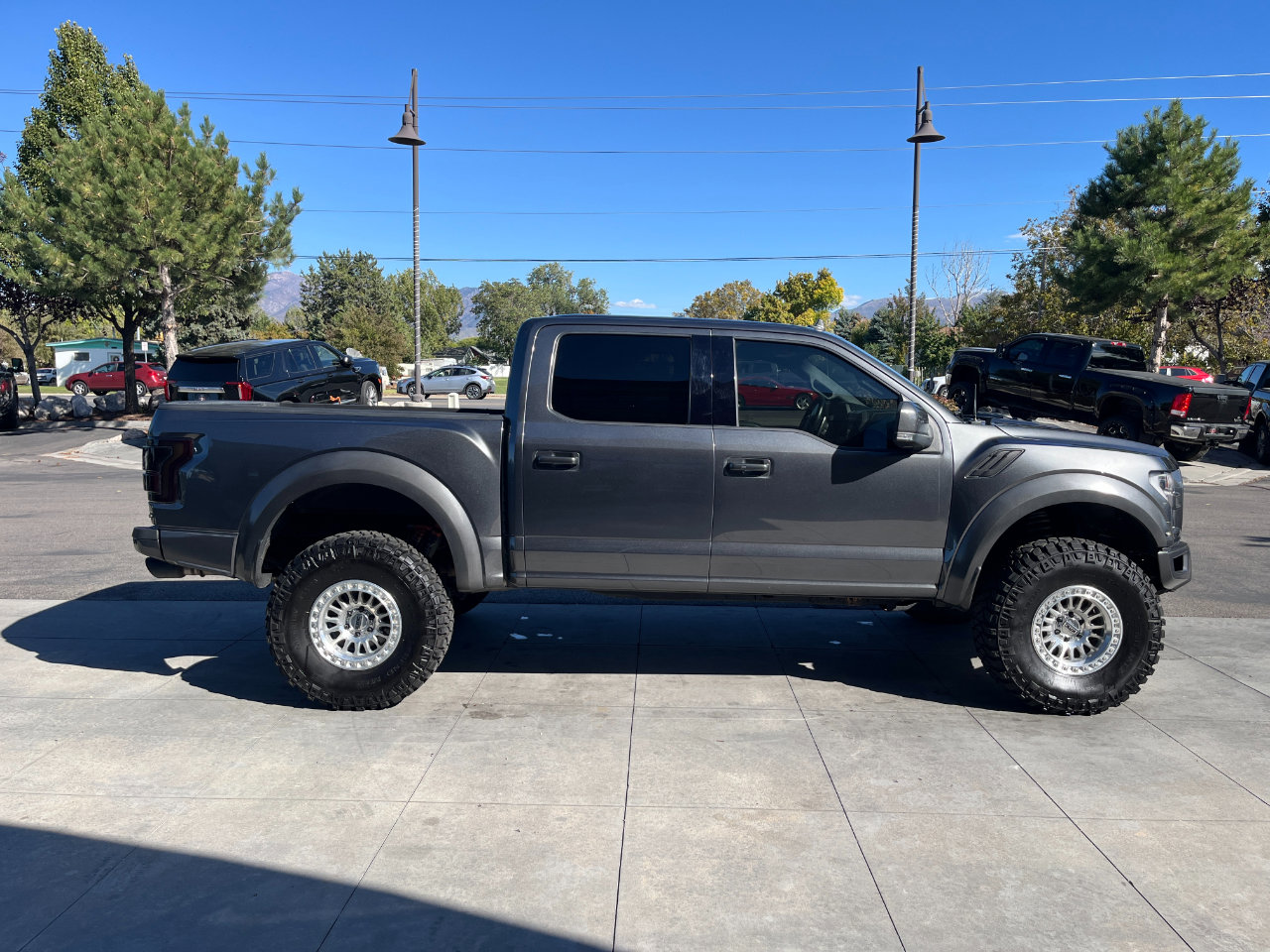 Used 2020 Ford F150 Raptor w/ Equipment Group 802A Luxury image 3