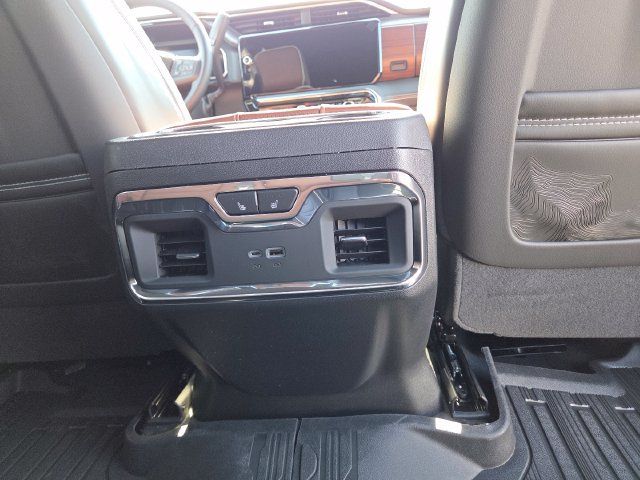 New 2026 GMC Sierra 3500 Denali Ultimate AWD/4WD image 26