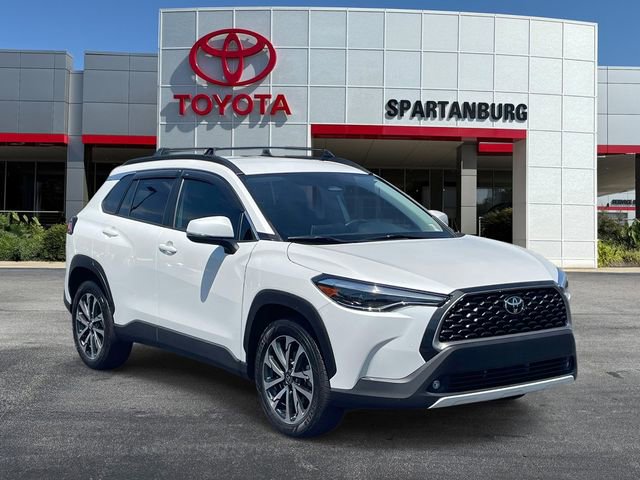 Used 2023 Toyota Corolla Cross XLE FWD image 1