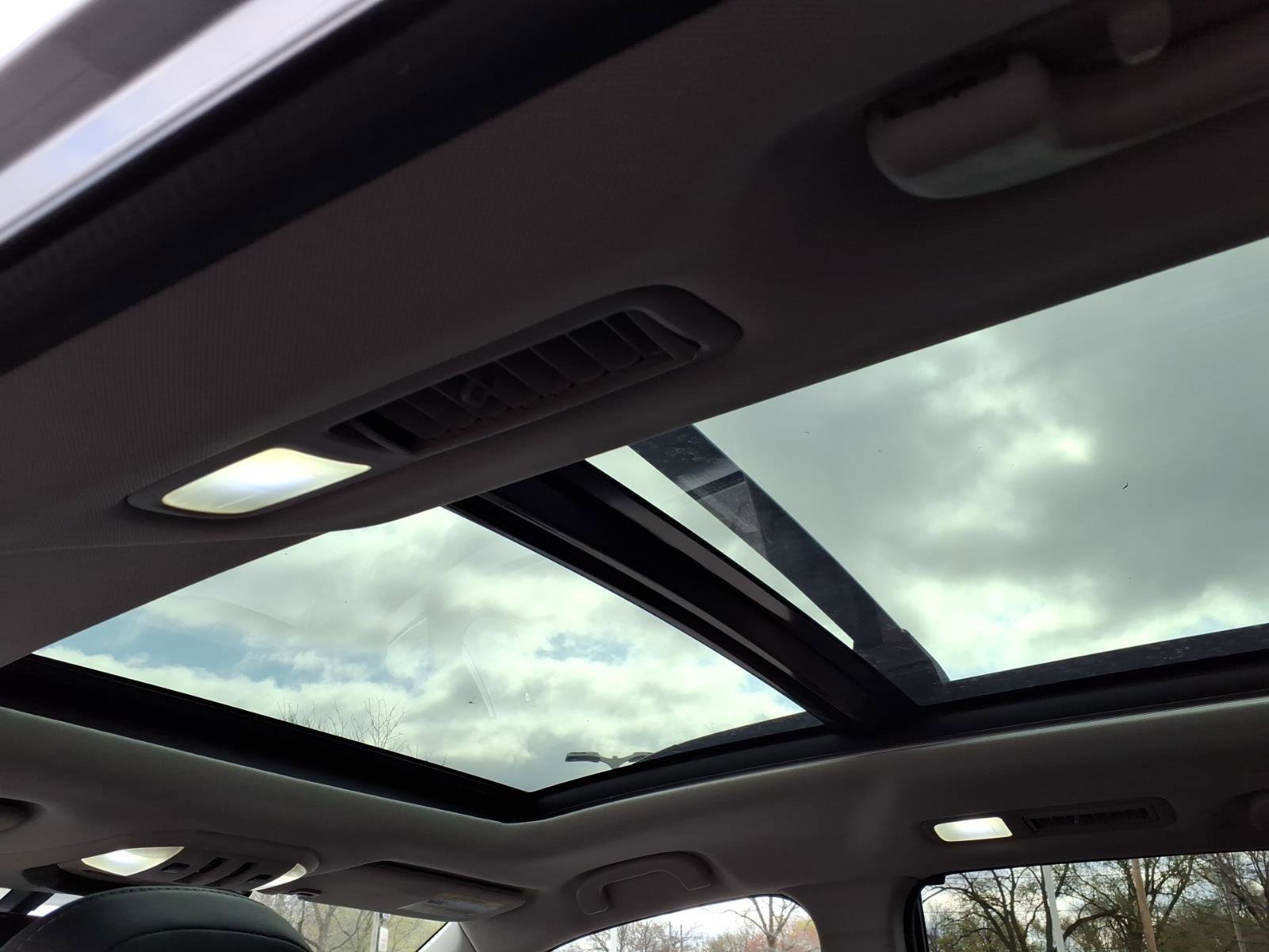 Used 2021 Subaru Ascent Touring w/ Popular Package #2A image 5