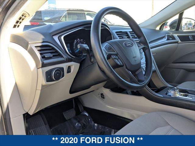 Used 2020 Ford Fusion SE image 12
