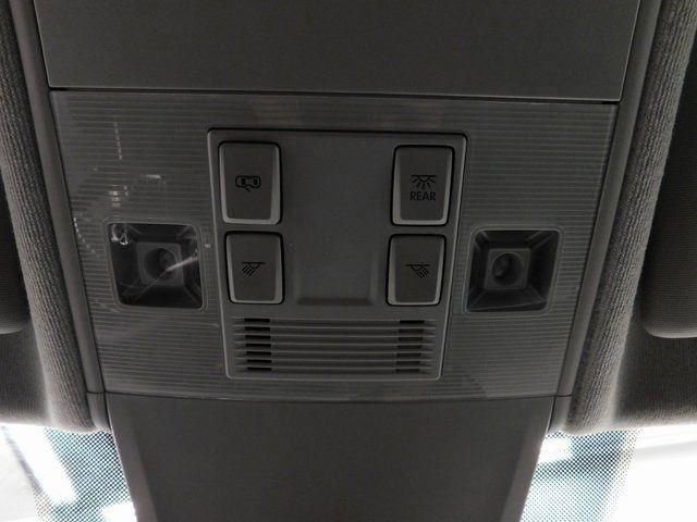 Used 2024 Volkswagen Tiguan S image 35