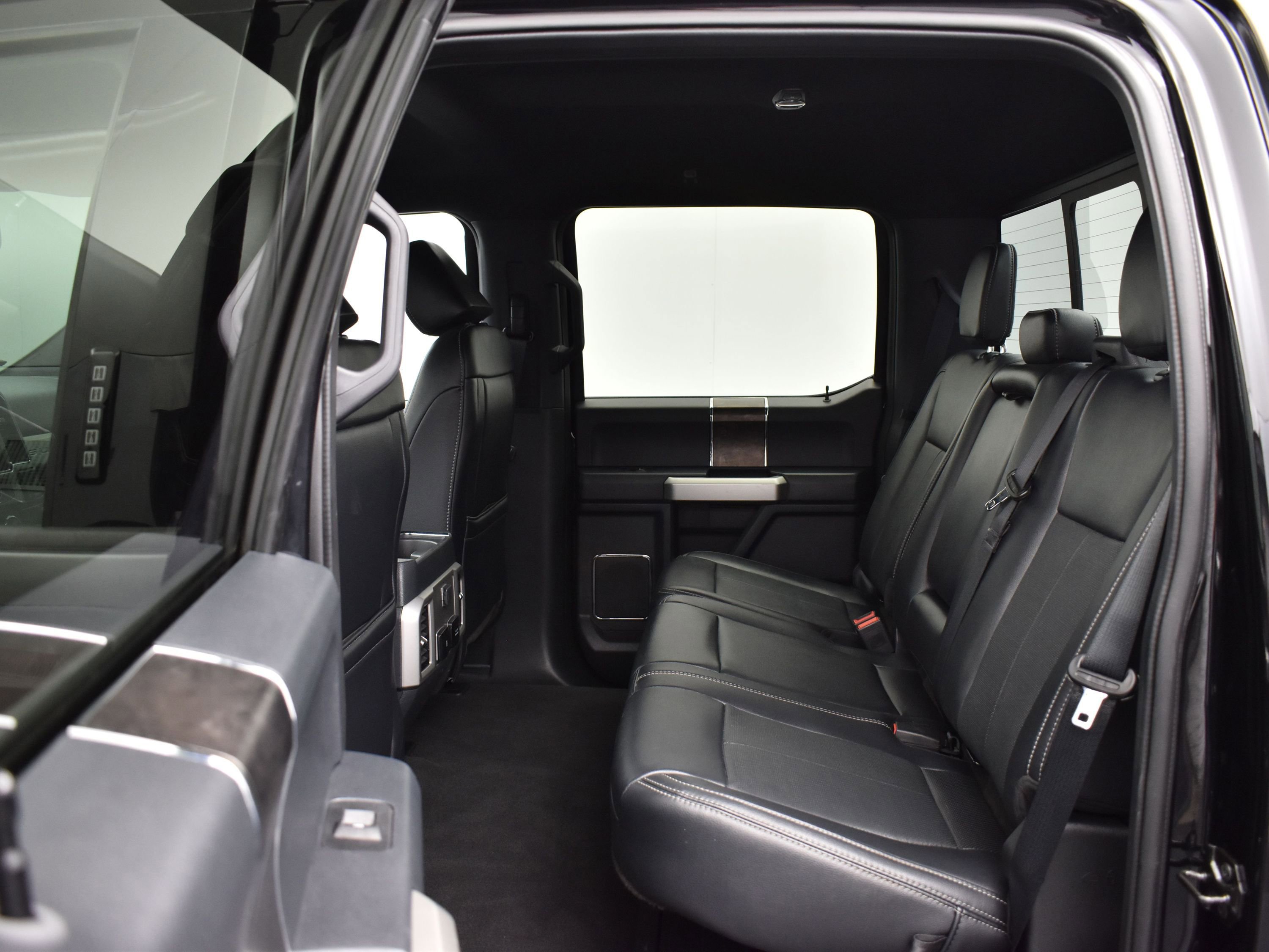 Used 2022 Ford F250 Lariat w/ Lariat Ultimate Package image 10