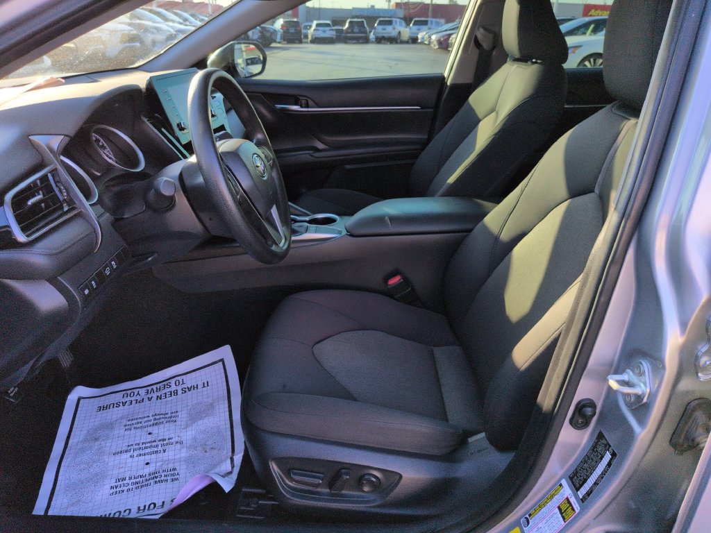 Used 2024 Toyota Camry LE w/ Convenience Package FWD image 9