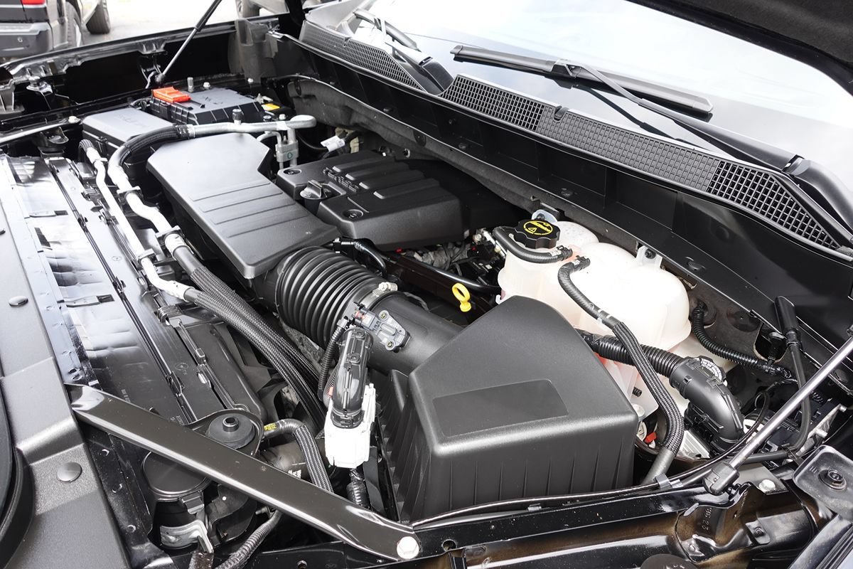 Used 2024 Chevrolet Silverado 1500 Custom w/ LPO, Dark Essentials Package AWD/4WD image 55