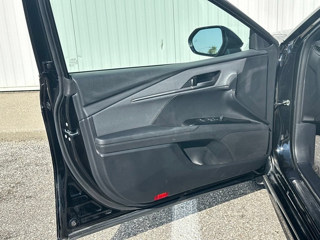 Used 2025 Toyota Camry SE w/ Multimedia Upgrade Package FWD image 13