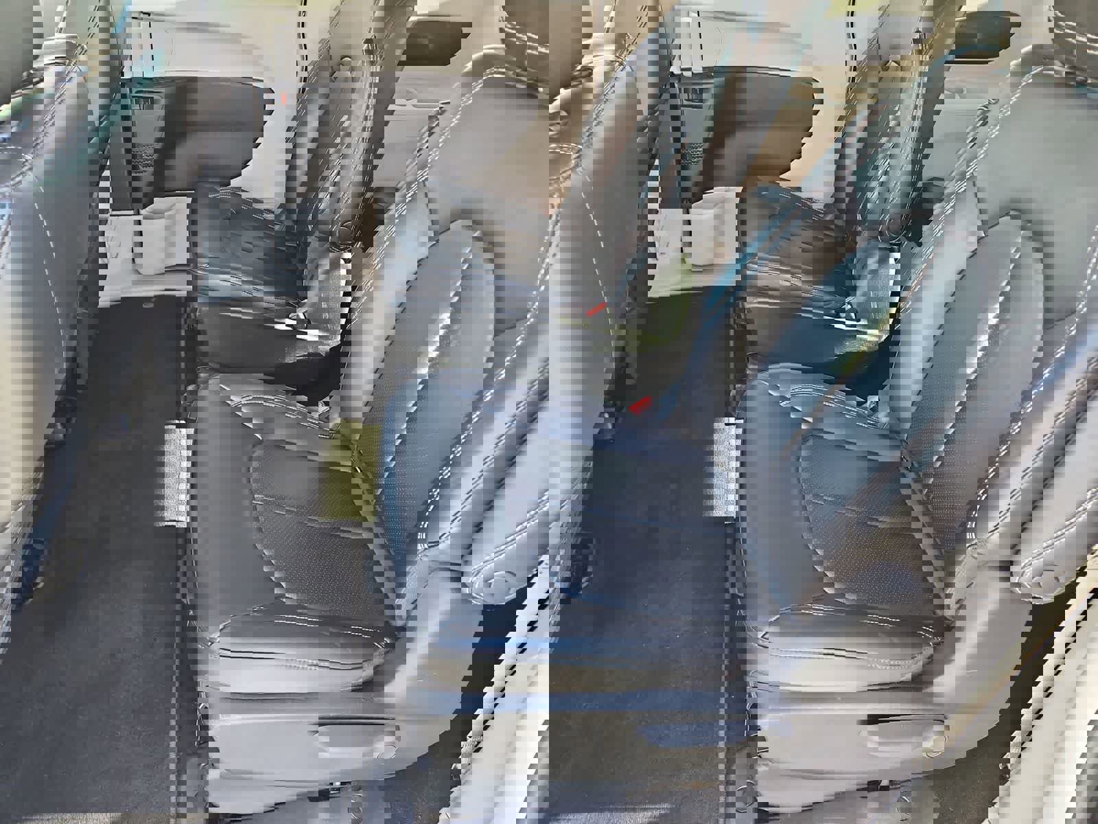 Used 2023 Chrysler Pacifica Touring-L image 21