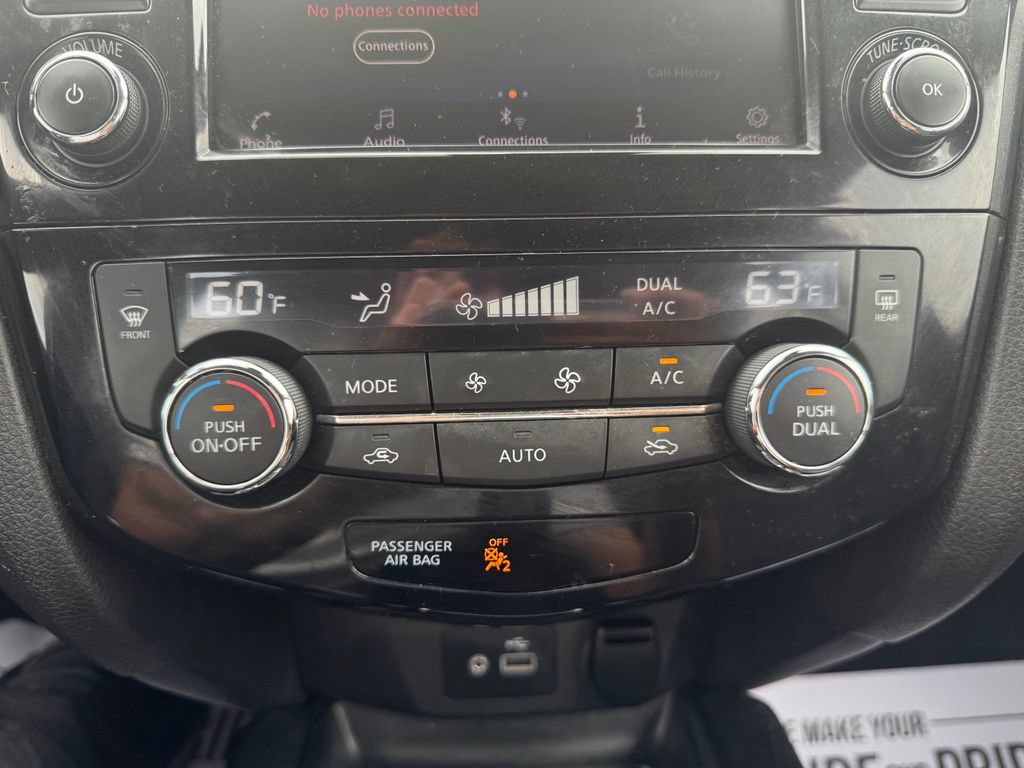 Used 2022 Nissan Rogue Sport SV AWD/4WD image 28