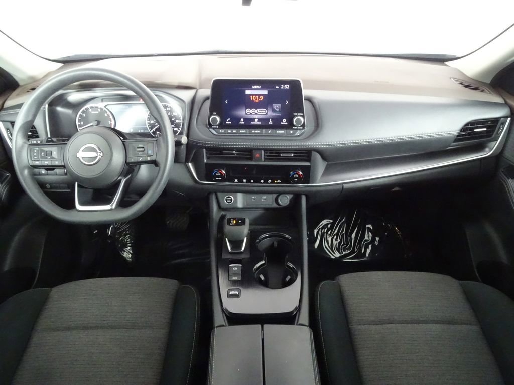 Used 2023 Nissan Rogue SV image 29